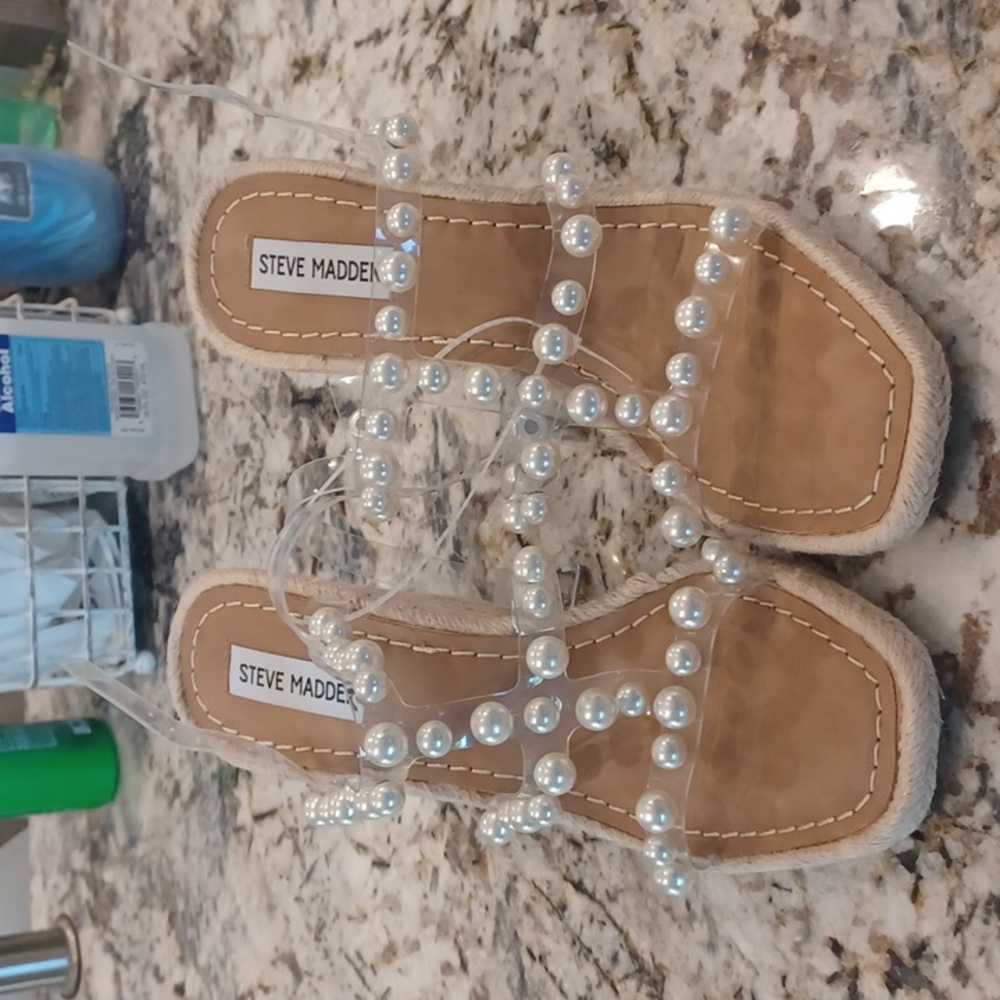 Steve Madden Upright women's sz 8.5 wedge sandals